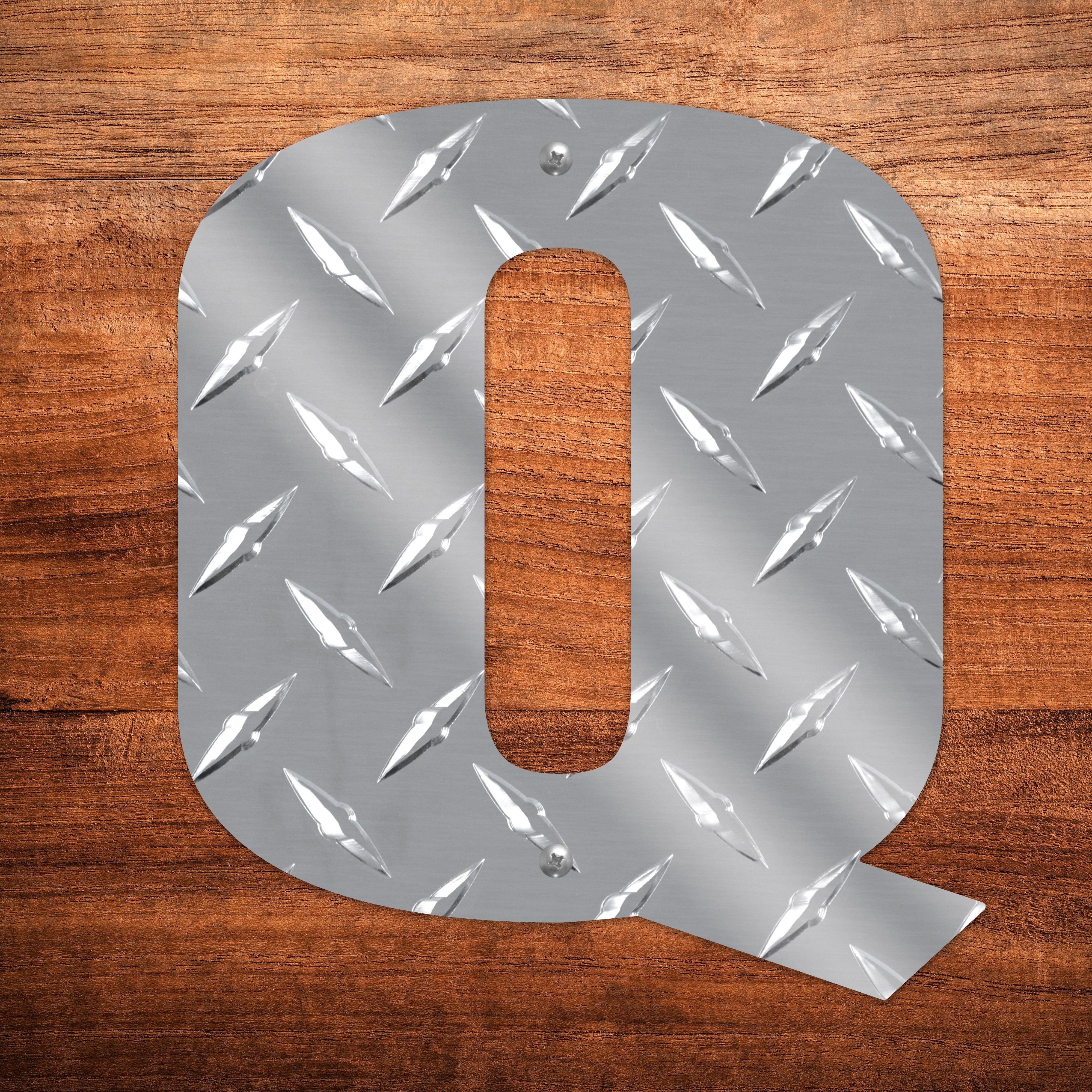 Letter Q Hanging Metal Wall Decor Durable Polished Aluminum Diamond Tread Pattern Indoor Outdoor with Mounting Hardware 7.8 Inches Tall