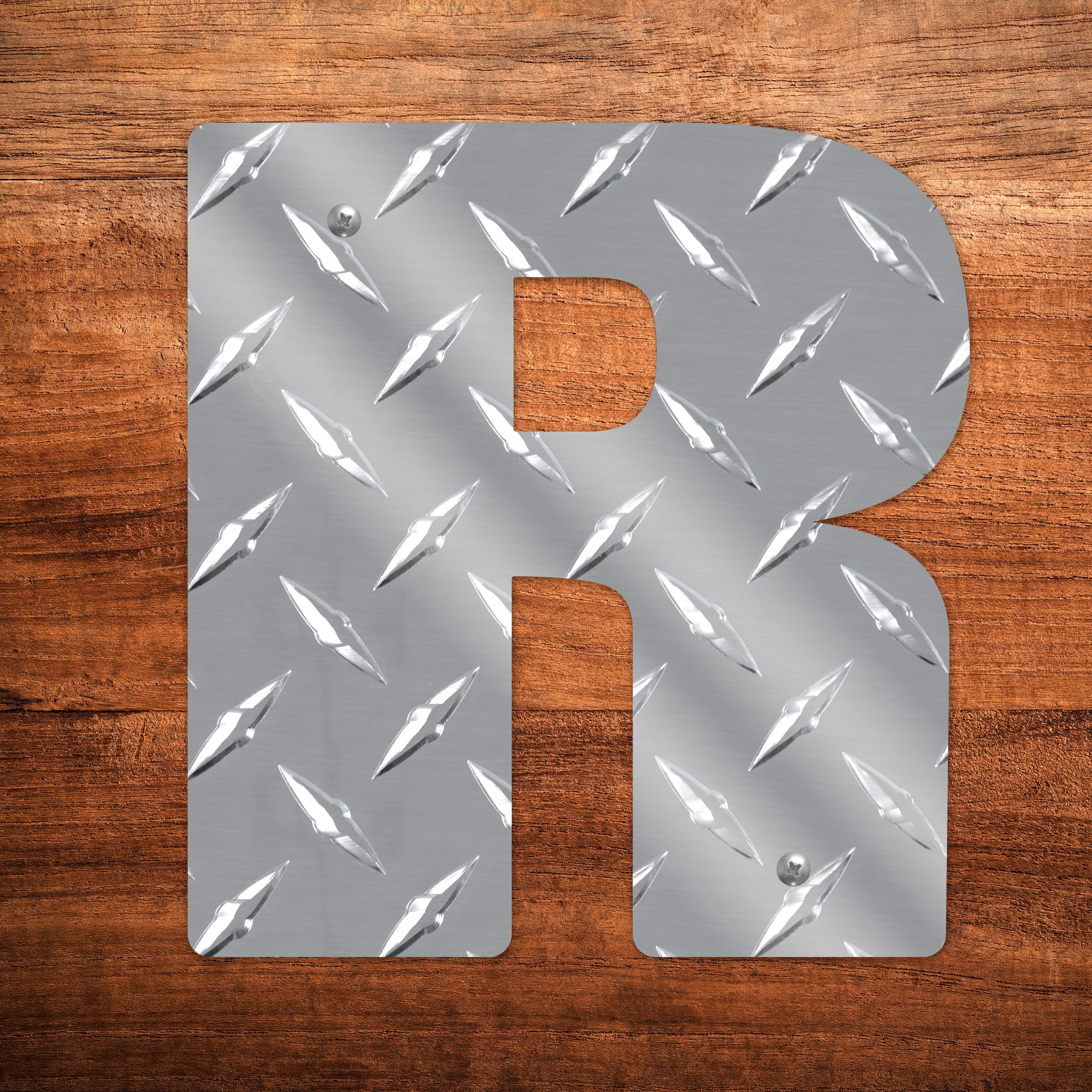 Letter R Hanging Metal Wall Decor Durable Polished Aluminum Diamond Tread Pattern Indoor Outdoor with Mounting Hardware 7 Inches Tall