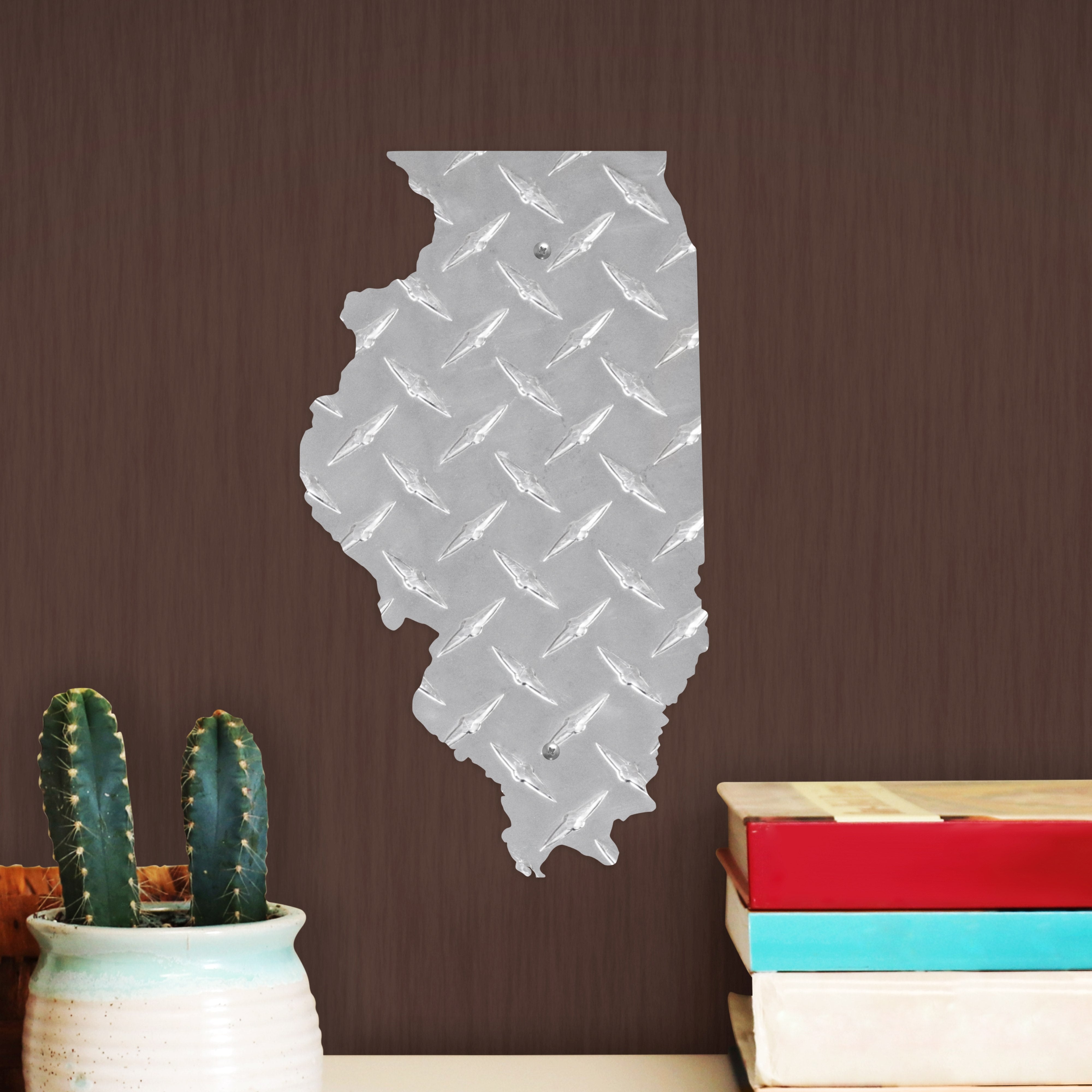 Illinois State Hanging Metal Wall Decor Durable Polished Aluminum Diamond Tread Pattern Indoor Outdoor with Mounting Hardware 12 Inch Tall